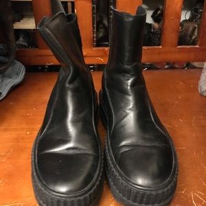 FENTY PUMA CHELSEA SNEAKER BOOT NWT  Size 7